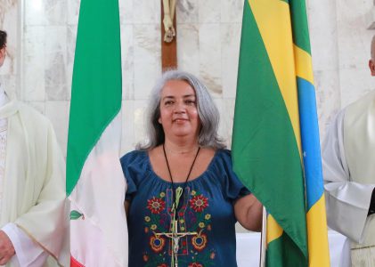 María Teresa Esparza del Río, MLA, celebra su misa de envío a la Misión de Brasil.